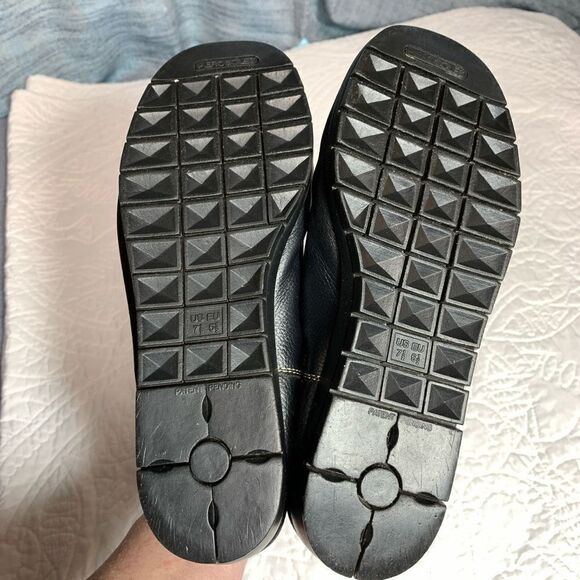 Aerosoles landfall, black leather bootie size 7 1/2 ￼ - Picture 8 of 8